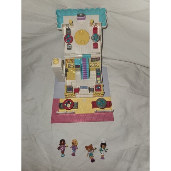 Polly Pocket Vintage 1993 Light Up Pizzeria Bluebird Toys COMPLETE Lights Work! - Picture 4 of 9